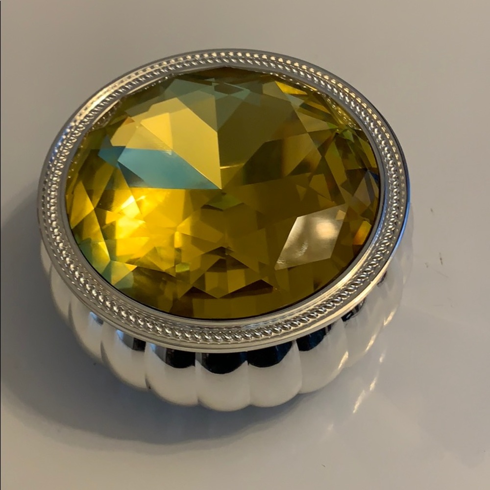 Lori Grainer-Gemstone Jewelry Holder